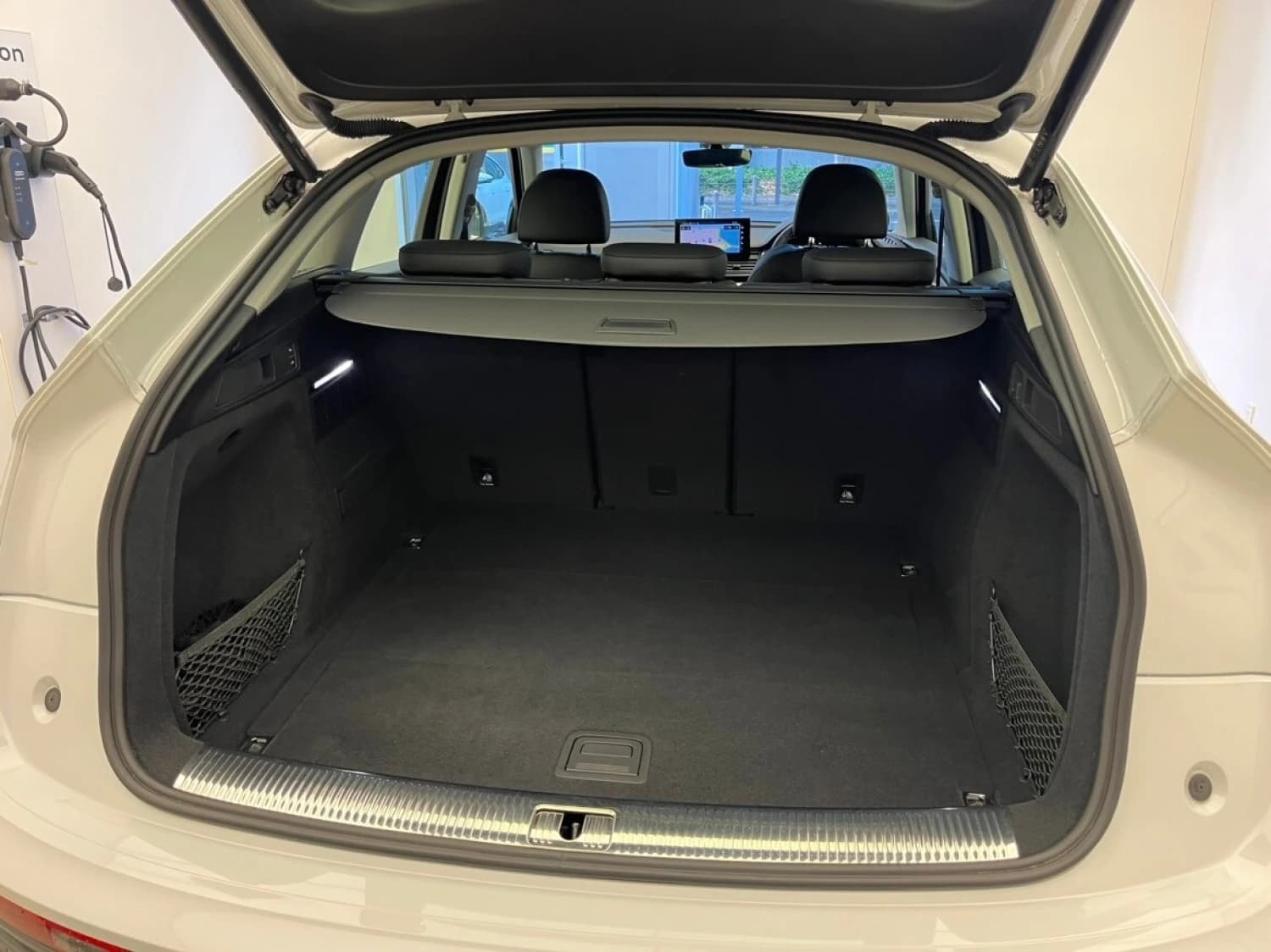 Audi Q5 Sportback 40 TDI Quattro Advanced - фото 31