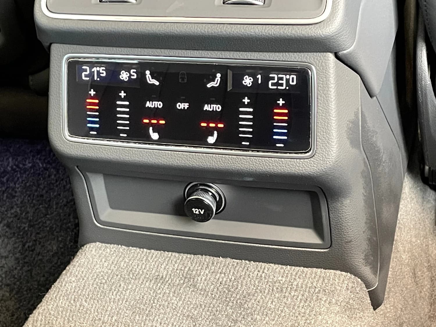 Audi A6 avant 40 TDI Quattro Sport Diesel Turbo - фото 18