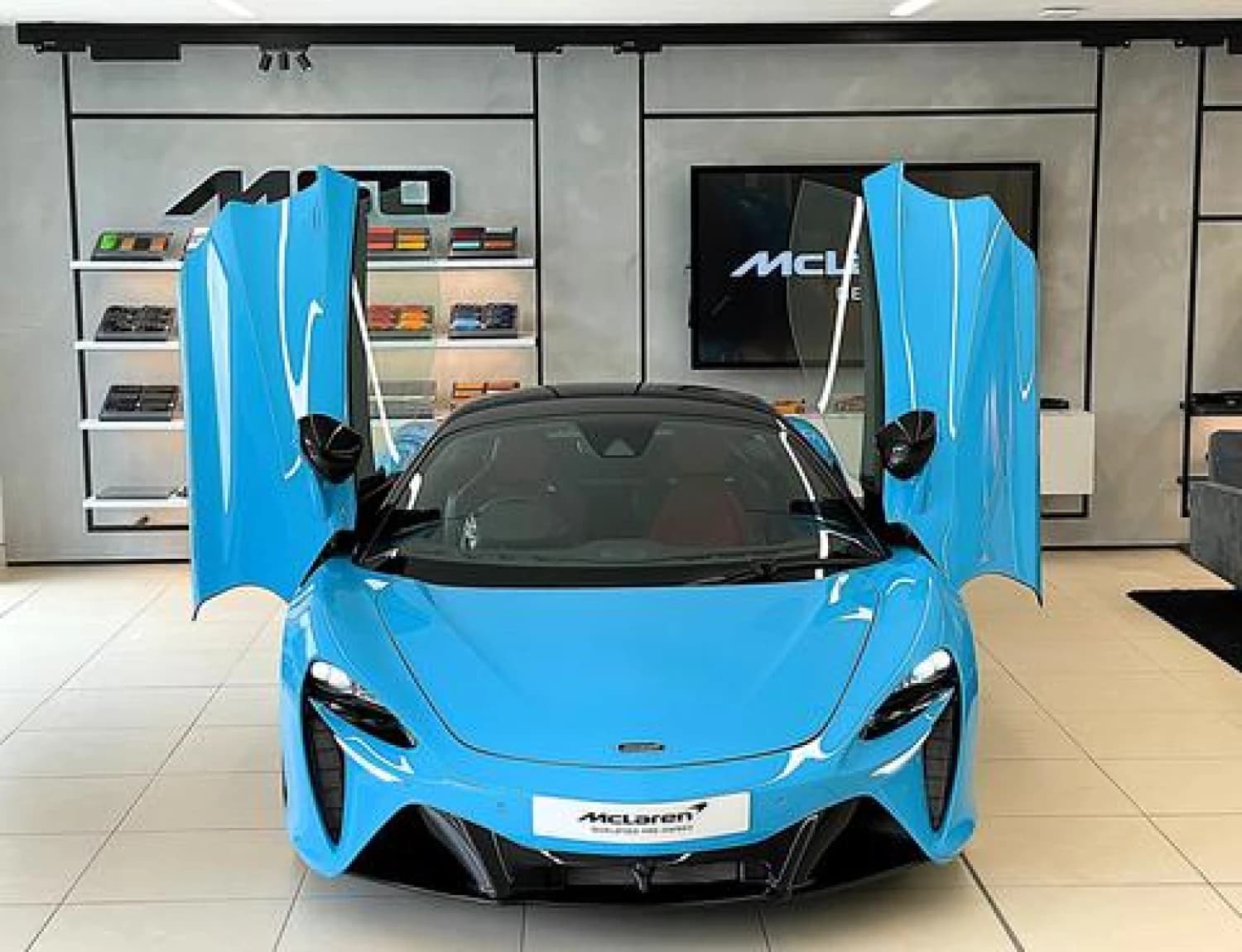 McLaren Artura PHEV 3.0 AMT - фото 6