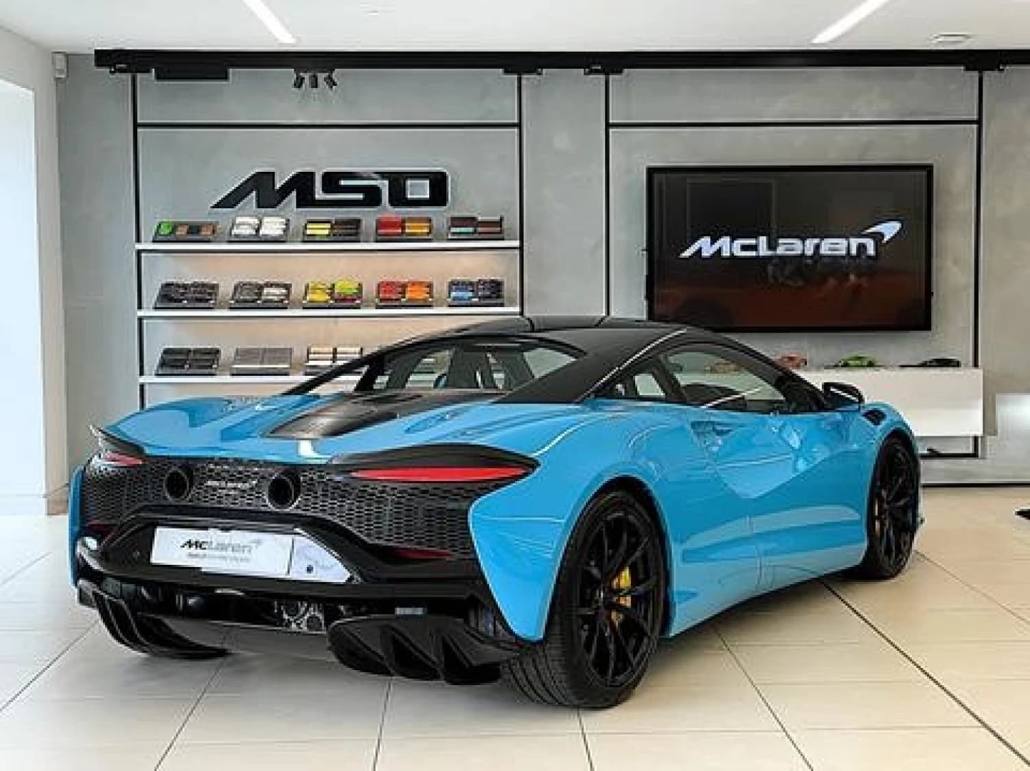 McLaren Artura PHEV 3.0 AMT - фото 11