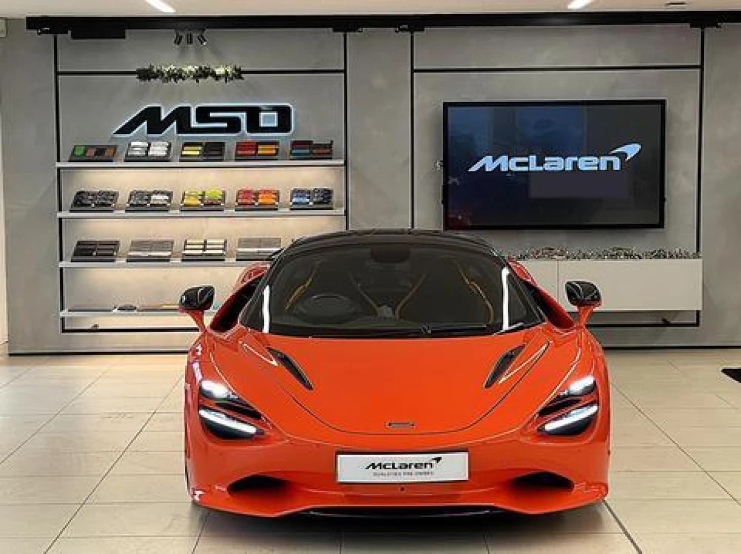 McLaren 750S - фото 4