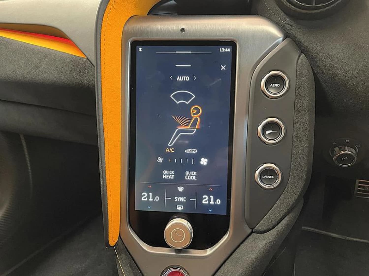 McLaren 750S - фото 15