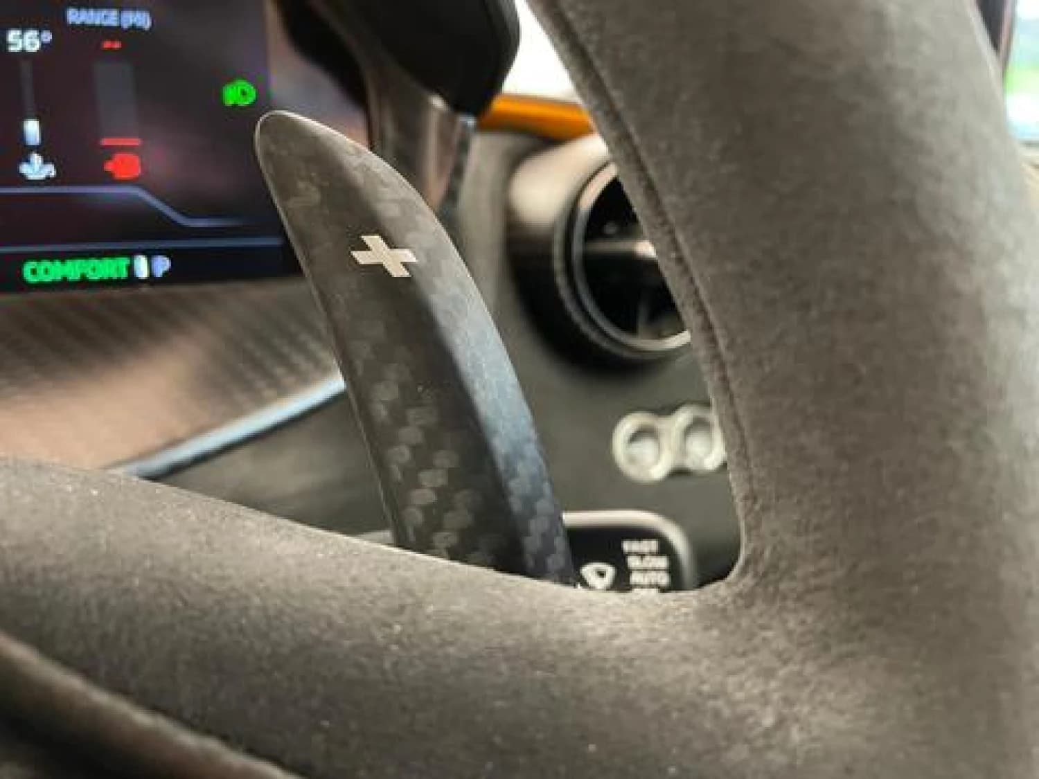 McLaren 750S - фото 25