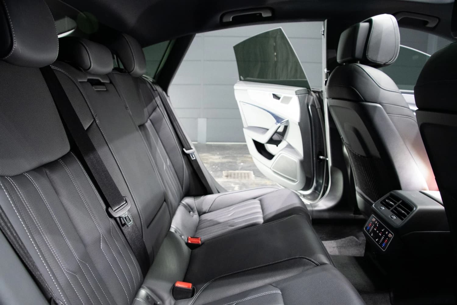 Audi A7 sportback 45 TFSI Quattro S Line - фото 5