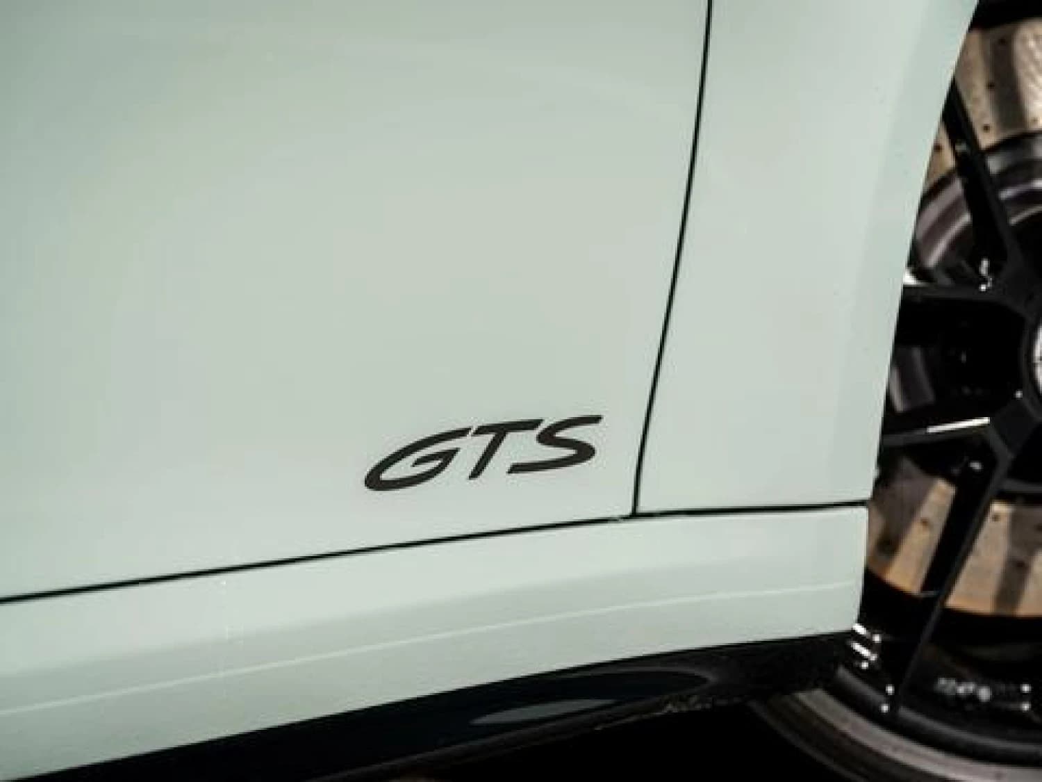 Porsche 911 T-Hybrid 992 Carrera GTS PDK - фото 15