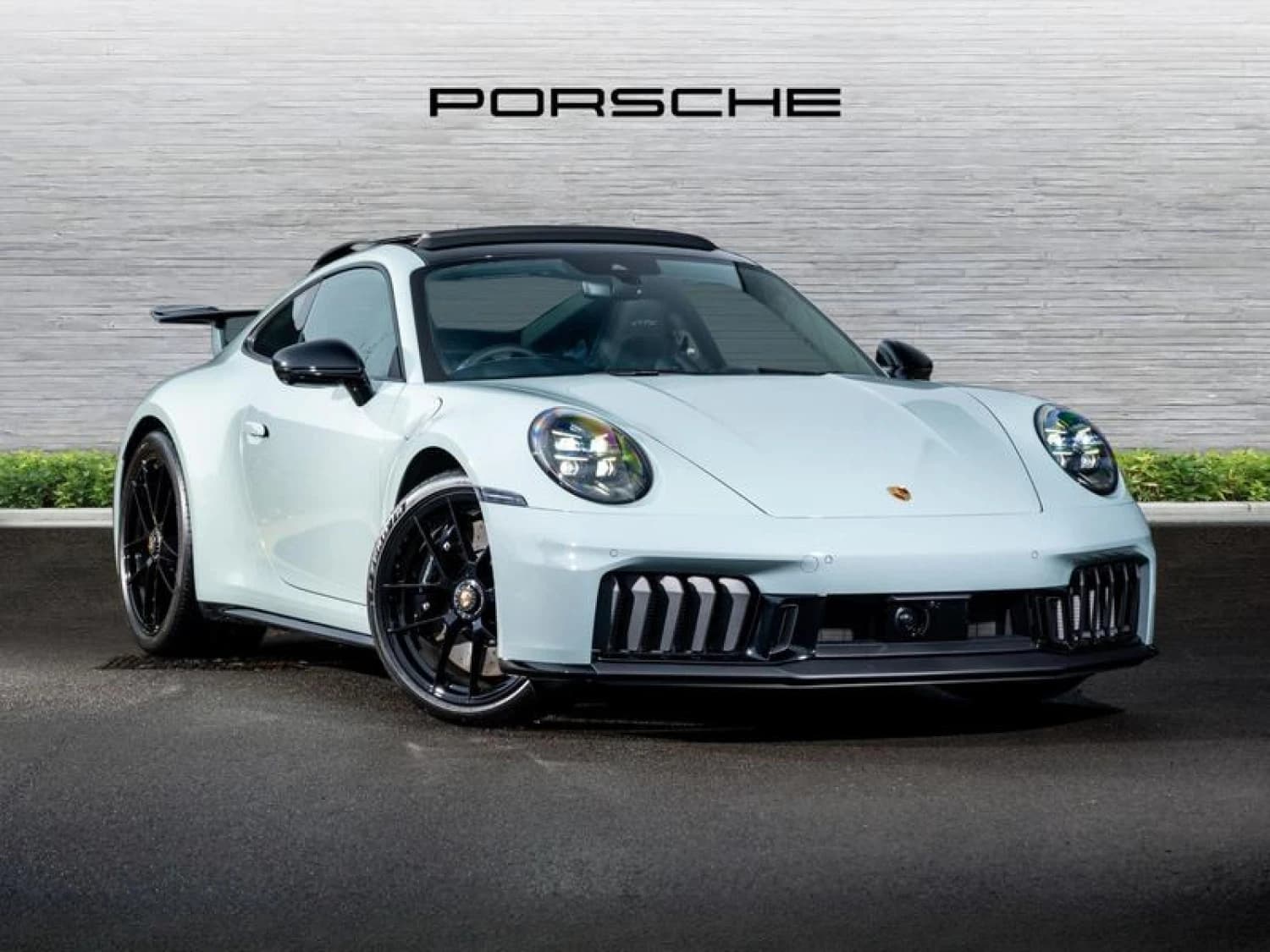 Porsche 911 T-Hybrid 992 Carrera GTS PDK